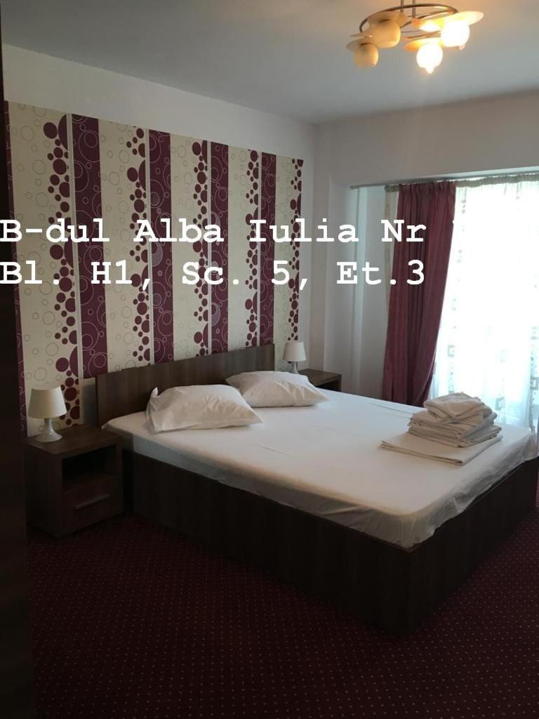 Alba Iulia Square - Apartments And Studios Bucarest Habitación foto
